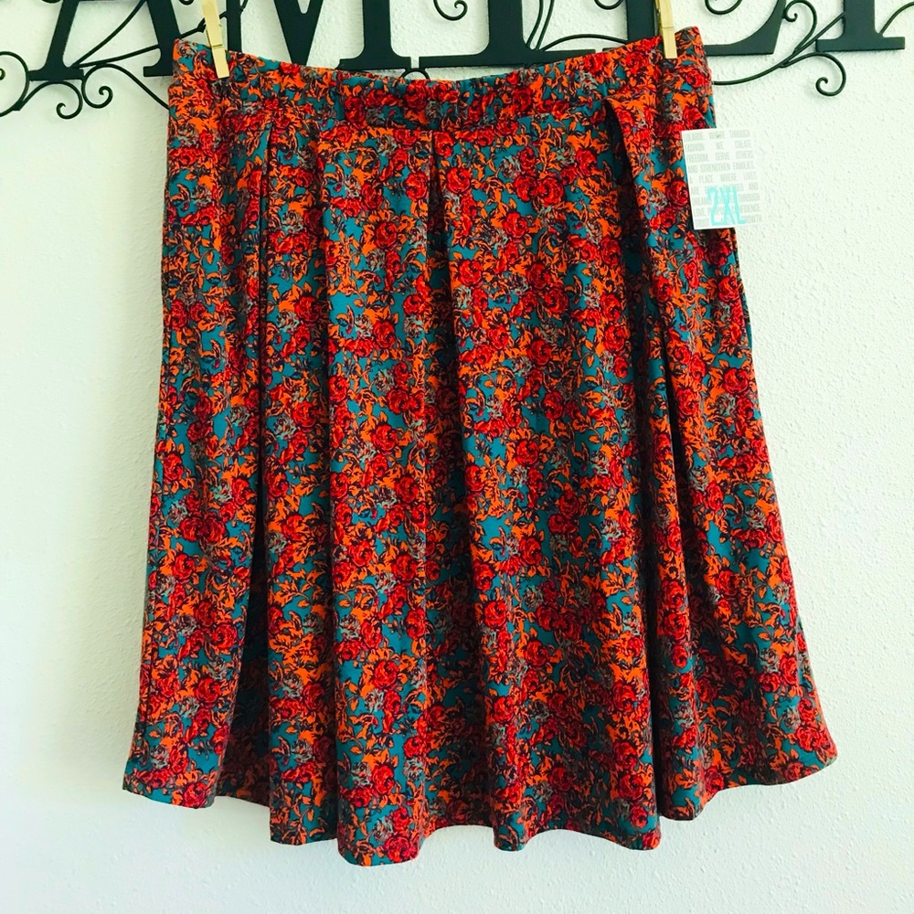 NWT LulaRoe Madison skirt 2XL multicolor floral.